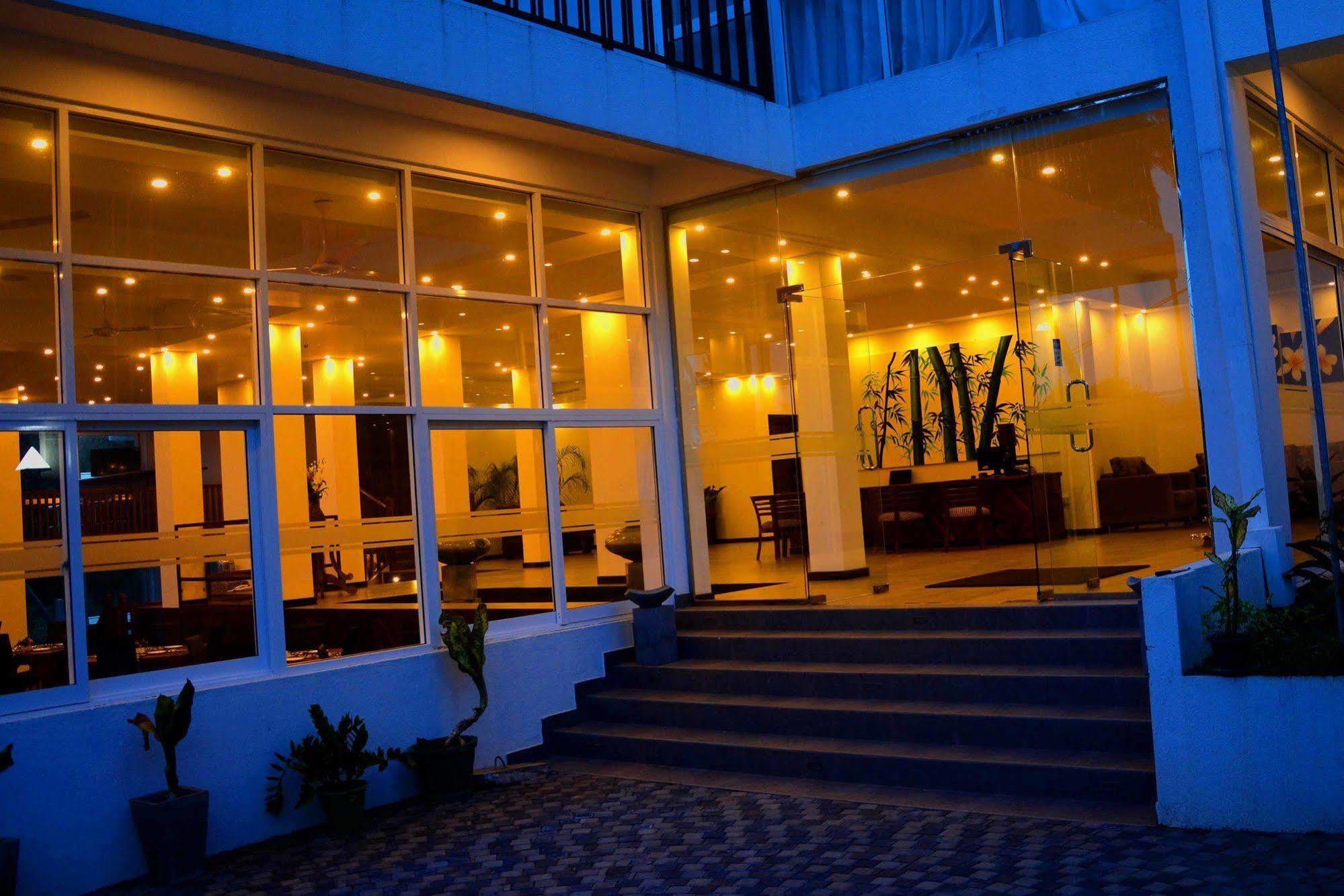 Sole Luna Resort & Spa Tangalle Ngoại thất bức ảnh